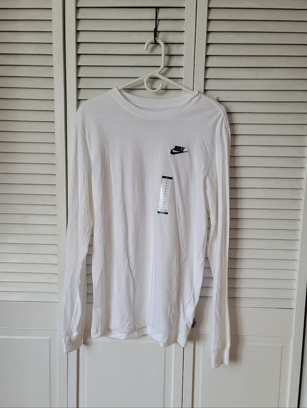 NIKE Men’s Cotton Long Sleeve Crew Shirt, Size S